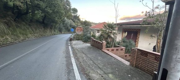 3غرفة عقار تجاري في Carolei, Italy رقم 233492 20