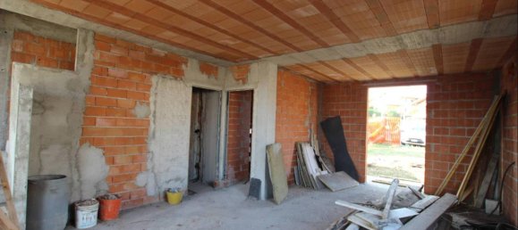 7-Zimmer Villa in Daverio, Italy, Nr. 157188 15