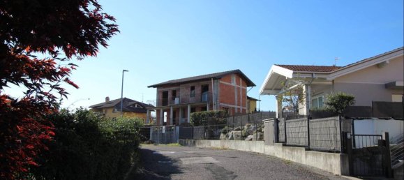 7-Zimmer Villa in Daverio, Italy, Nr. 157188 7