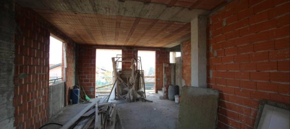 7-Zimmer Villa in Daverio, Italy, Nr. 157188 13