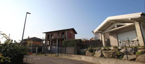 7-Zimmer Villa in Daverio, Italy, Nr. 157188 31