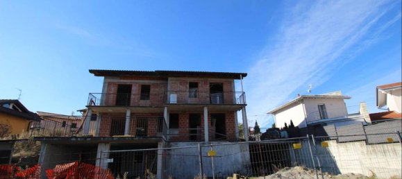 7-Zimmer Villa in Daverio, Italy, Nr. 157188 10