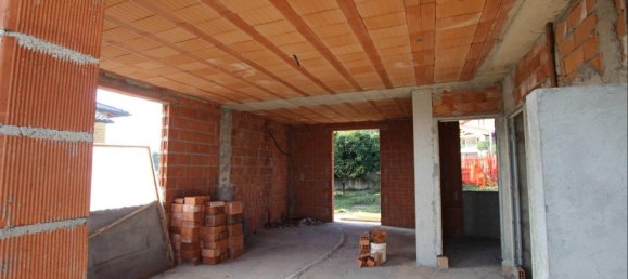 7-Zimmer Villa in Daverio, Italy, Nr. 157188 19