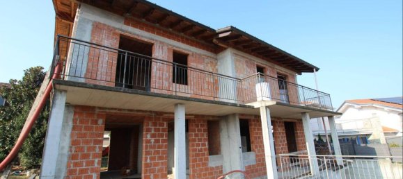 7-Zimmer Villa in Daverio, Italy, Nr. 157188 41