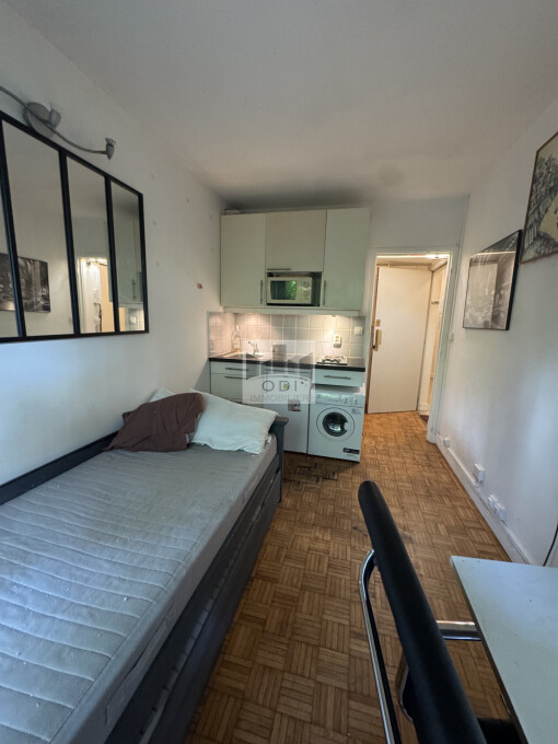 Estudio en Saint-Cloud, France No. 324184