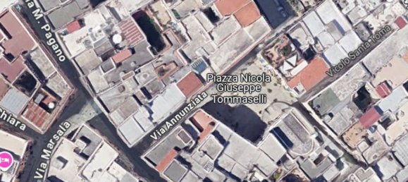 Квартира с 7 комнатами в Трани, Италия № 181226 3