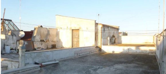 Квартира с 7 комнатами в Трани, Италия № 181226 19