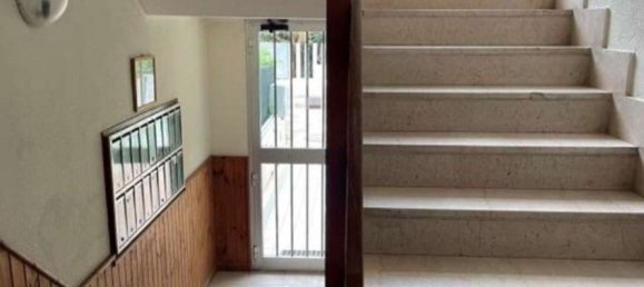 3-salle Appartement à Pineto, Italy No. 94929 24