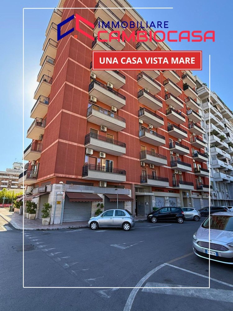 4 غرف نوم شقة في Taranto, Italy رقم 334366