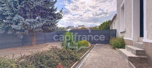 2 bedrooms House in Tours, France No. 341041 2