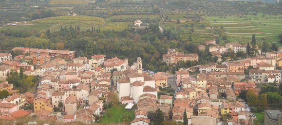 234m² Commercial property in Verona, Italy No. 105011 9