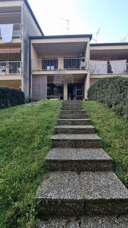 Casa de 4 habitaciónes en Vergiate, Italy No. 179075