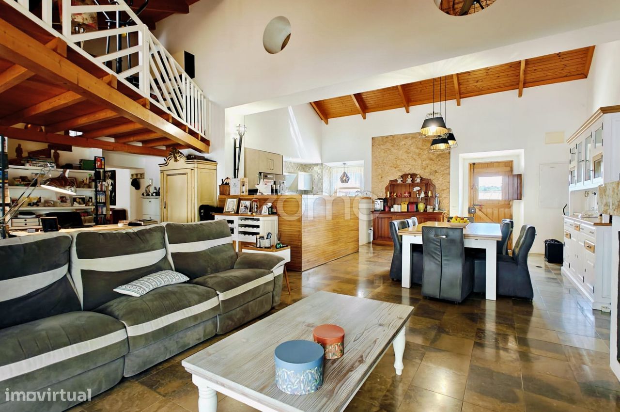 Casa de 5 dormitorios en Mexilhoeira Grande, Portugal No. 70181