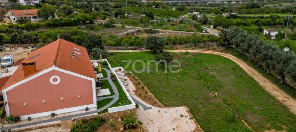 Casa de 5 dormitorios en Mexilhoeira Grande, Portugal No. 70181 2