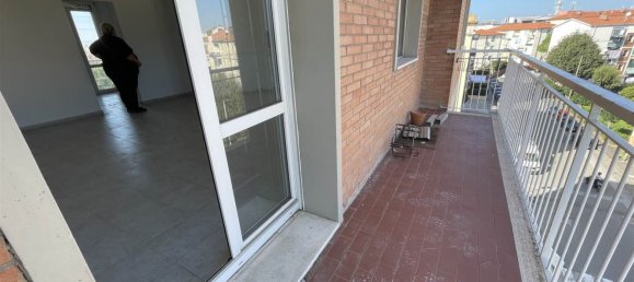 3-Zimmer Wohnung in Livorno, Italy, Nr. 221956 57