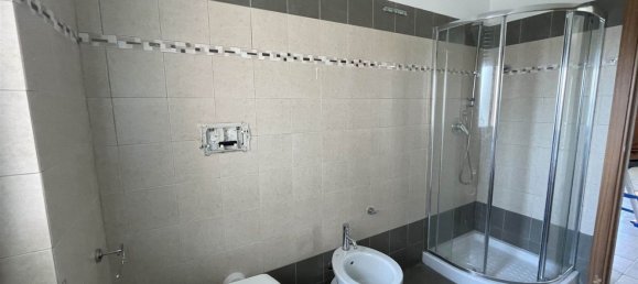 3-Zimmer Wohnung in Livorno, Italy, Nr. 221956 81