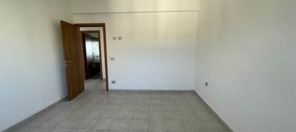 3-Zimmer Wohnung in Livorno, Italy, Nr. 221956 5