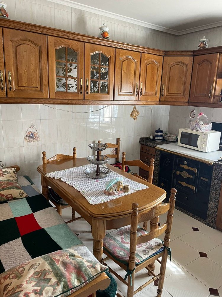 6 chambres Maison à Sariegos, Spain No. 117882