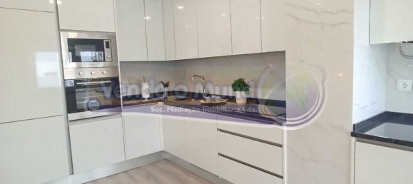 3 bedrooms Apartment in Lisbon, Portugal No. 162749 3