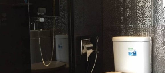 Apartamento com 1 quarto em condomínio em Phra Khanong, Thailand N.º 17444 5