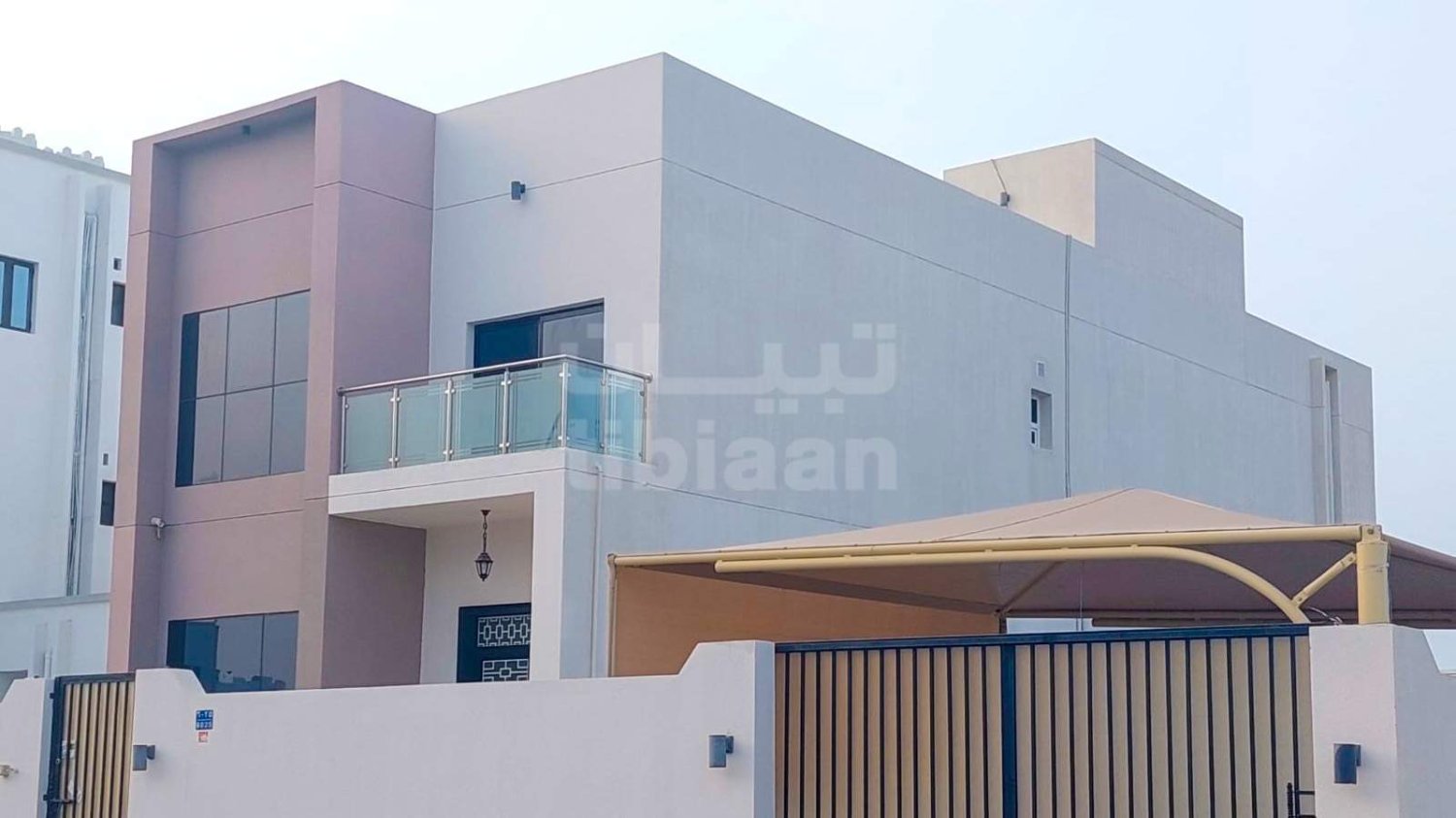 Вилла с 4 спальнями в Эс Сиб, Оман № 530