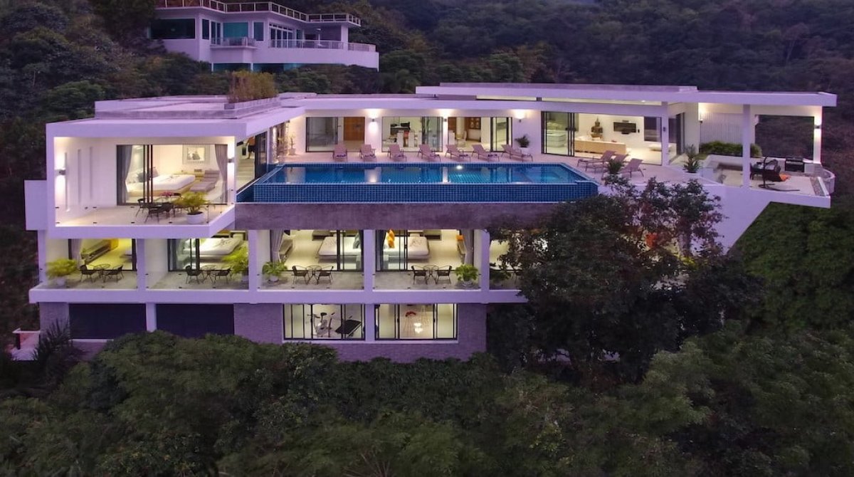 10 bedrooms Villa in Bang Tao, Thailand No. 6007