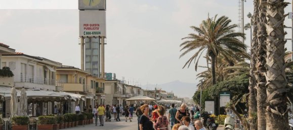 2 bedrooms Apartment in Viareggio, Italy No. 42914 11