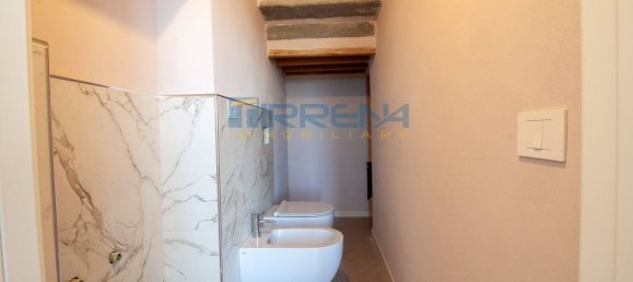 Casa de 9 habitaciónes en Pisa, Italy No. 112913 16