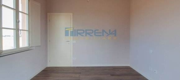 Casa de 9 habitaciónes en Pisa, Italy No. 112913 34