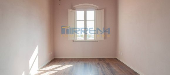 Casa de 9 habitaciónes en Pisa, Italy No. 112913 30