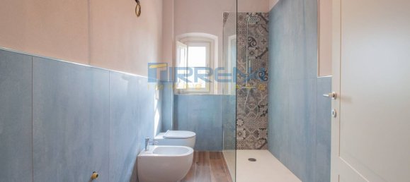 Casa de 9 habitaciónes en Pisa, Italy No. 112913 29