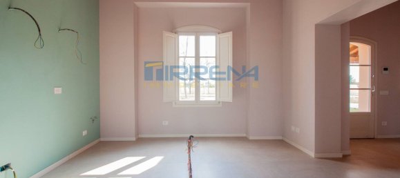 Casa de 9 habitaciónes en Pisa, Italy No. 112913 13