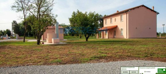 Casa de 9 habitaciónes en Pisa, Italy No. 112913 2