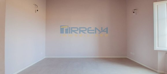 Casa de 9 habitaciónes en Pisa, Italy No. 112913 11