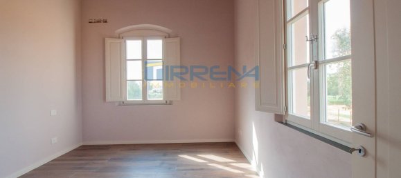 Casa de 9 habitaciónes en Pisa, Italy No. 112913 32