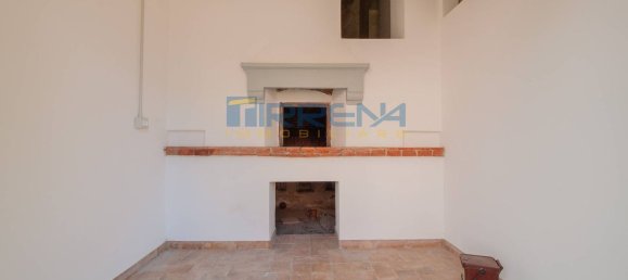 Casa de 9 habitaciónes en Pisa, Italy No. 112913 35