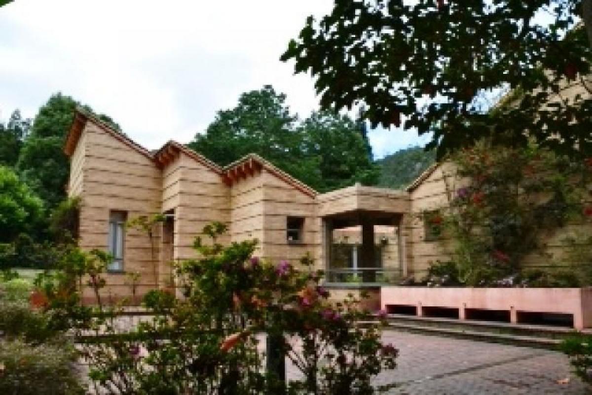 Casa de 3 dormitorios en Cundinamarca, Colombia No. 5126