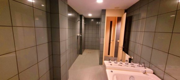 Gewerbliche Immobilie in A Coruna, Spain 100m², Nr. 40021 7