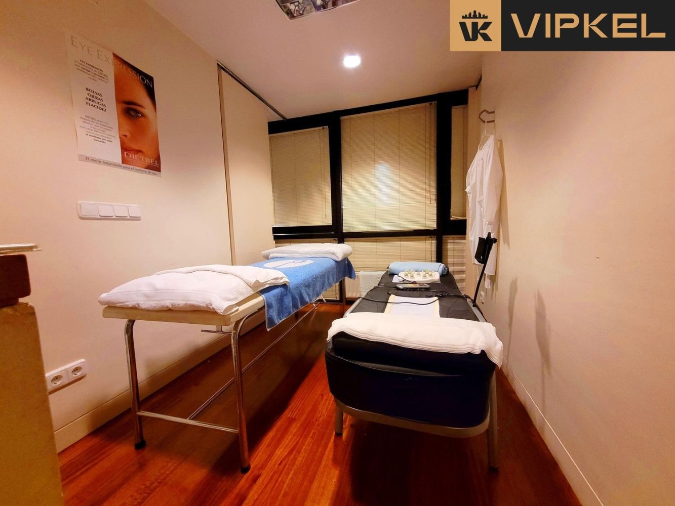 Gewerbliche Immobilie in A Coruna, Spain 100m², Nr. 40021