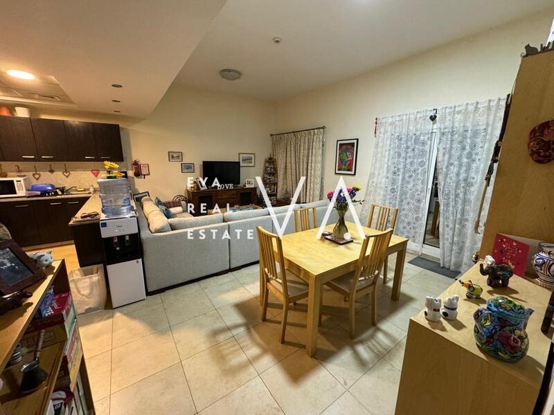 1 bedroom Apartment in Bur Dubai, UAE No. 102856