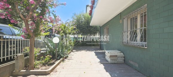 2 bedrooms Apartment in Rimini, Italy No. 298123 2