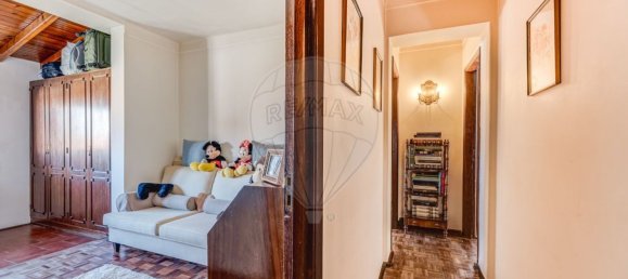 7 bedrooms House in Lisbon, Portugal No. 56011 9