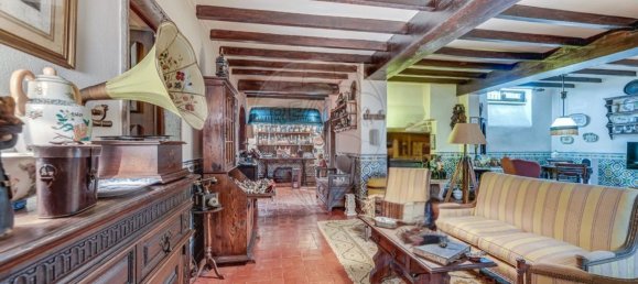 7 bedrooms House in Lisbon, Portugal No. 56011 23