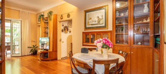 3 bedrooms Apartment in Rome, Italy No. 335206 5