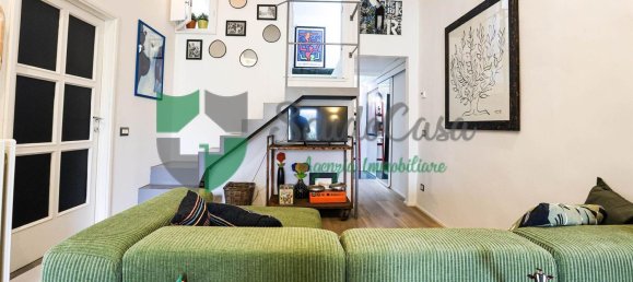 4 bedrooms Penthouse in Florence, Italy No. 372791 10