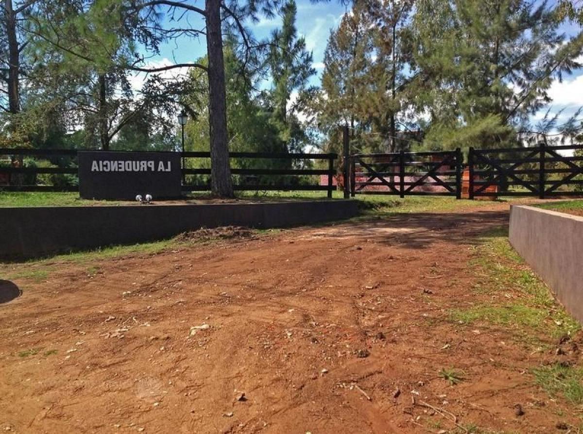  Land in Escobar, Argentina No. 115645