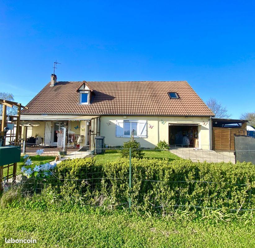 3 Schlafzimmer Haus in Lury-sur-Arnon, France, Nr. 159598