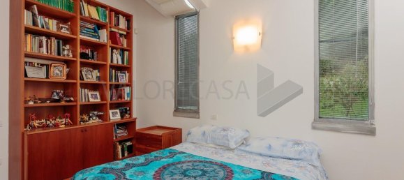 4 bedrooms Villa in Carrara, Italy No. 48119 24