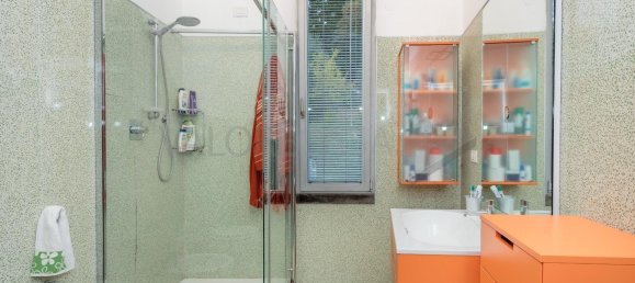 4 bedrooms Villa in Carrara, Italy No. 48119 23