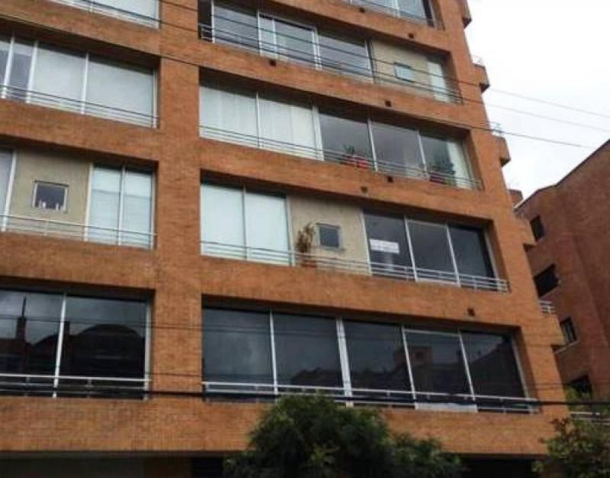 2 bedrooms House in Bogota, Colombia No. 14651